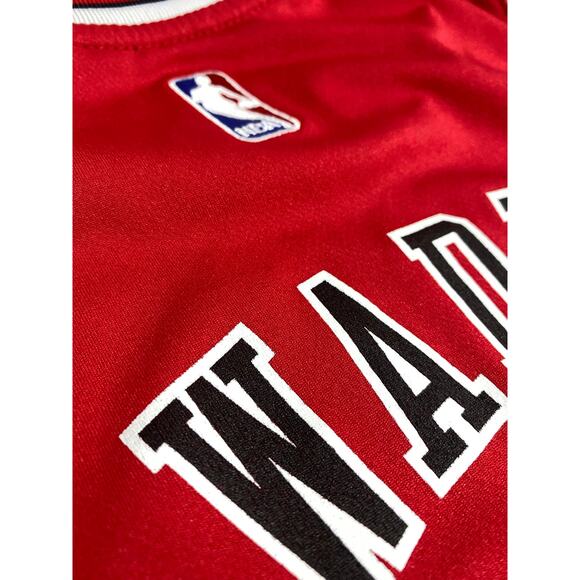 Chicago Bulls Dwyane Wade #3 Jersey Adidas Size Small Red NBA Basketball Tank - Picture 8 of 8
